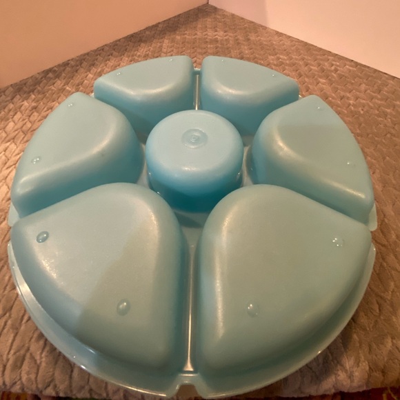 Rare Vintage Tupperware Serving Tray with lid - Picture 6 of 7